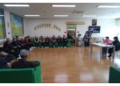 노인주간보호센터- 오손도손 봉사단 공연 관람(4월)