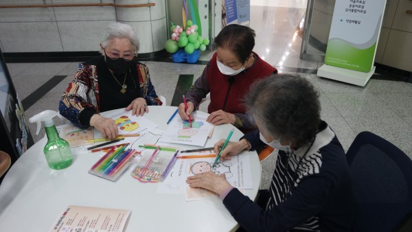 노인주간보호센터- 사회적응프로그램 &#034; 장애인의날 행사 -봄을알리는 소리&#034;참여2